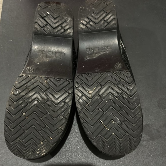 Dansko Clogs (size 38) - Picture 3 of 5